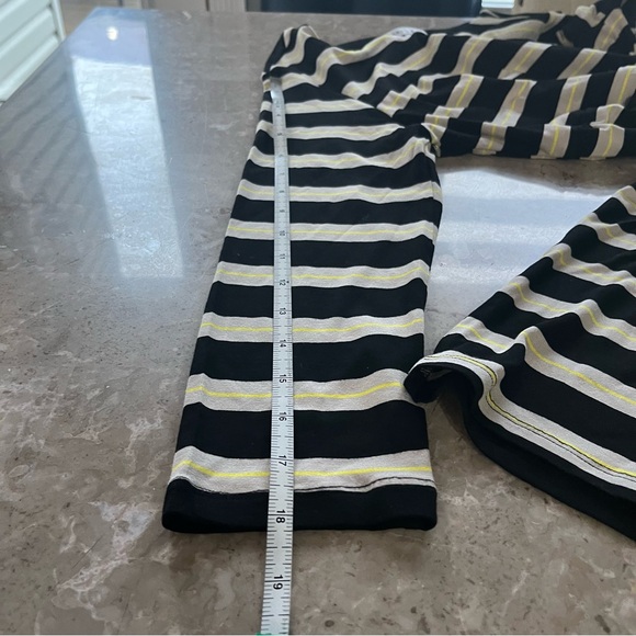 Larry Levine dress 3/4 sleeve striped black and cream size small - Picture 4 of 10